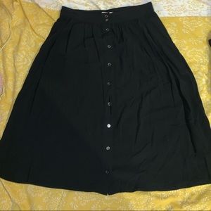 Black summer/fall 100% ravyon midi skirt